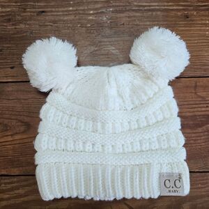 CC Exclusives Baby Beanie Ivory Cable Knit Double Pom Pom Excellent!